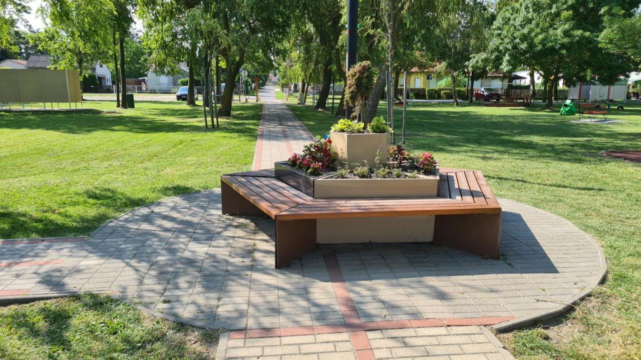 Heder Apartmanok Balatonfenyves Exterior photo