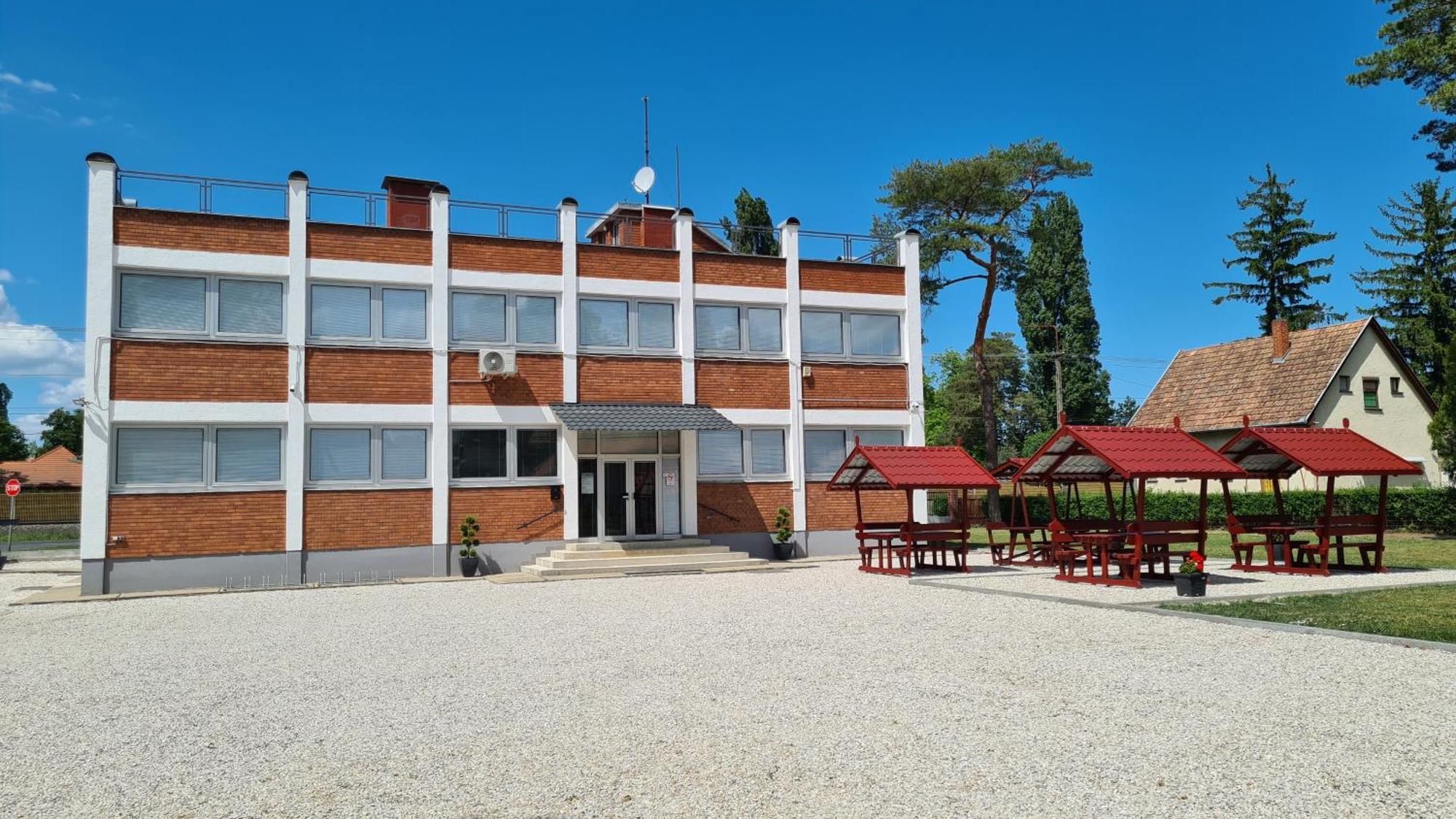 Heder Apartmanok Balatonfenyves Exterior photo